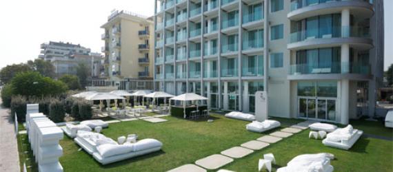ambienthotels de pool-villa-adriatica 013